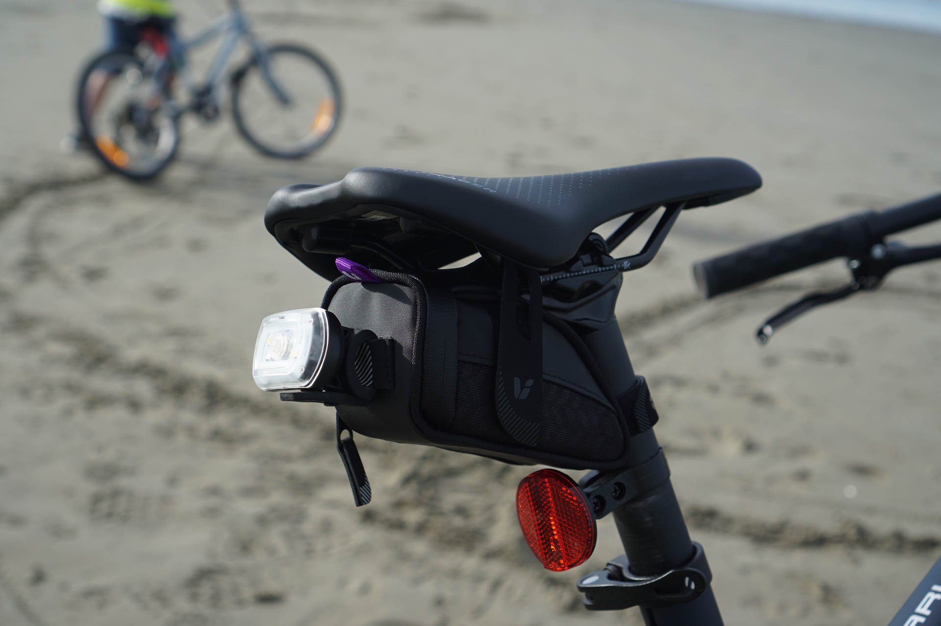 Liv Vecta Seat Bag with Rear Light Mount