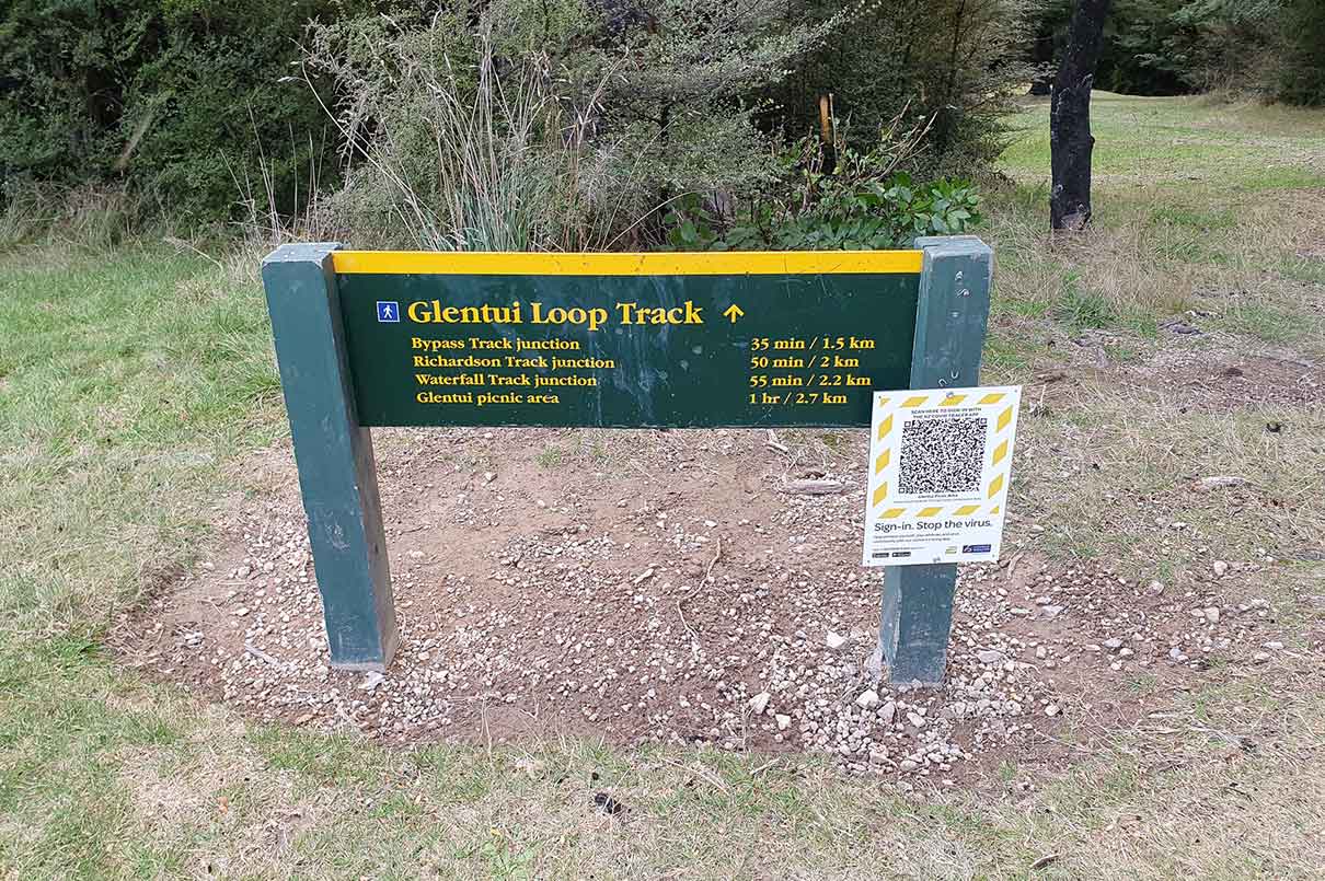 Glentui Loop Track DOC Sign
